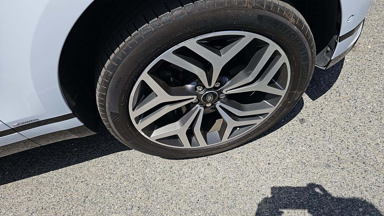 2018 Land Rover Range Rover Velar R-Dynamic HSE AWD
