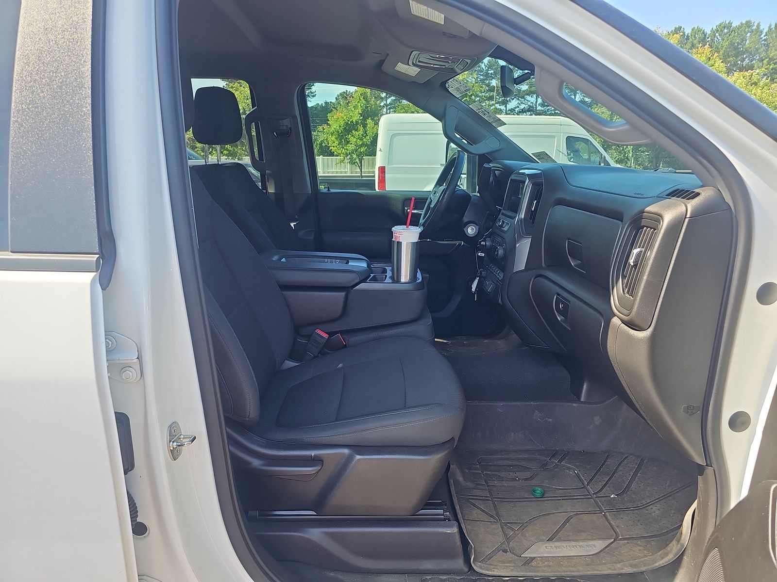 2023 Chevrolet Silverado 2500HD Custom AWD