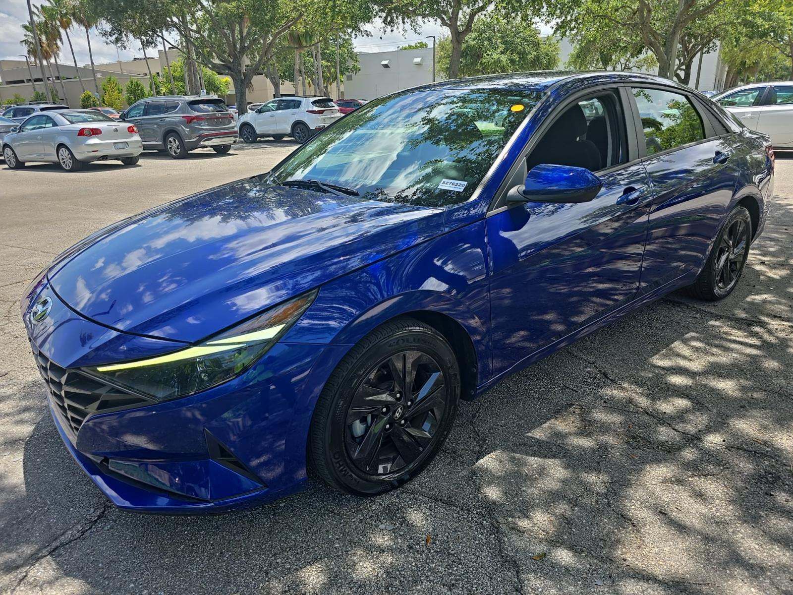 2022 Hyundai Elantra SEL FWD
