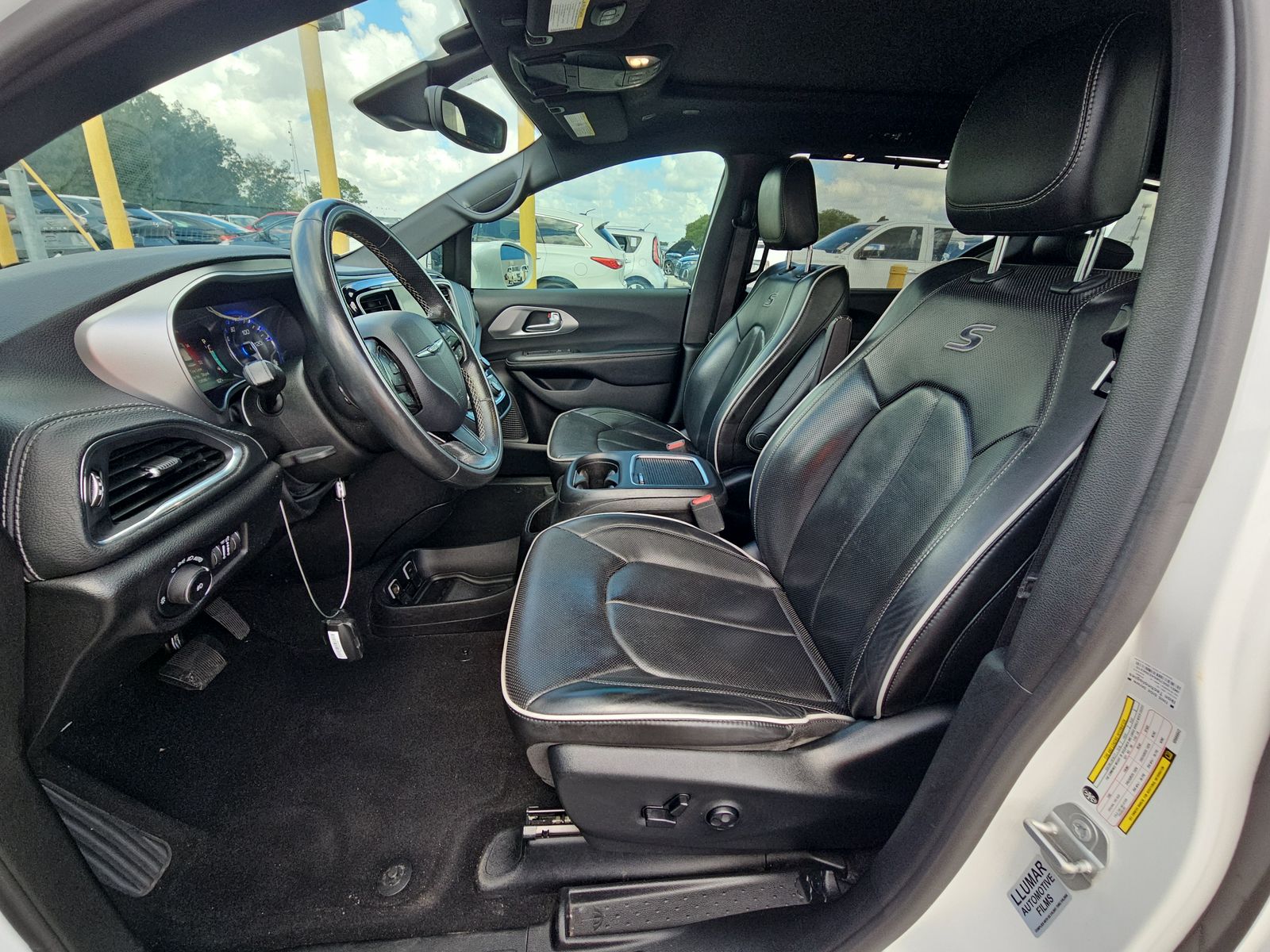 2019 Chrysler Pacifica Limited FWD