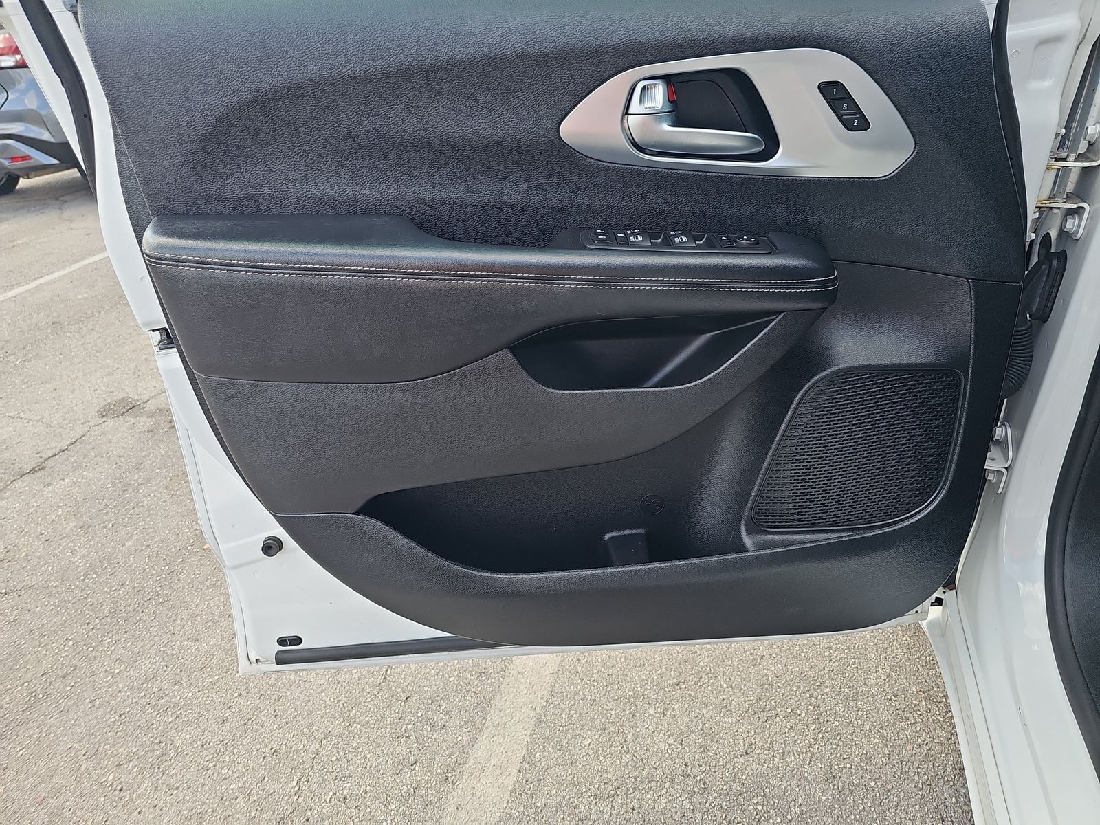 2019 Chrysler Pacifica Limited FWD