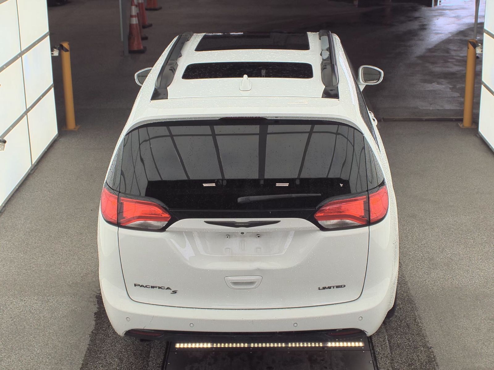 2019 Chrysler Pacifica Limited FWD