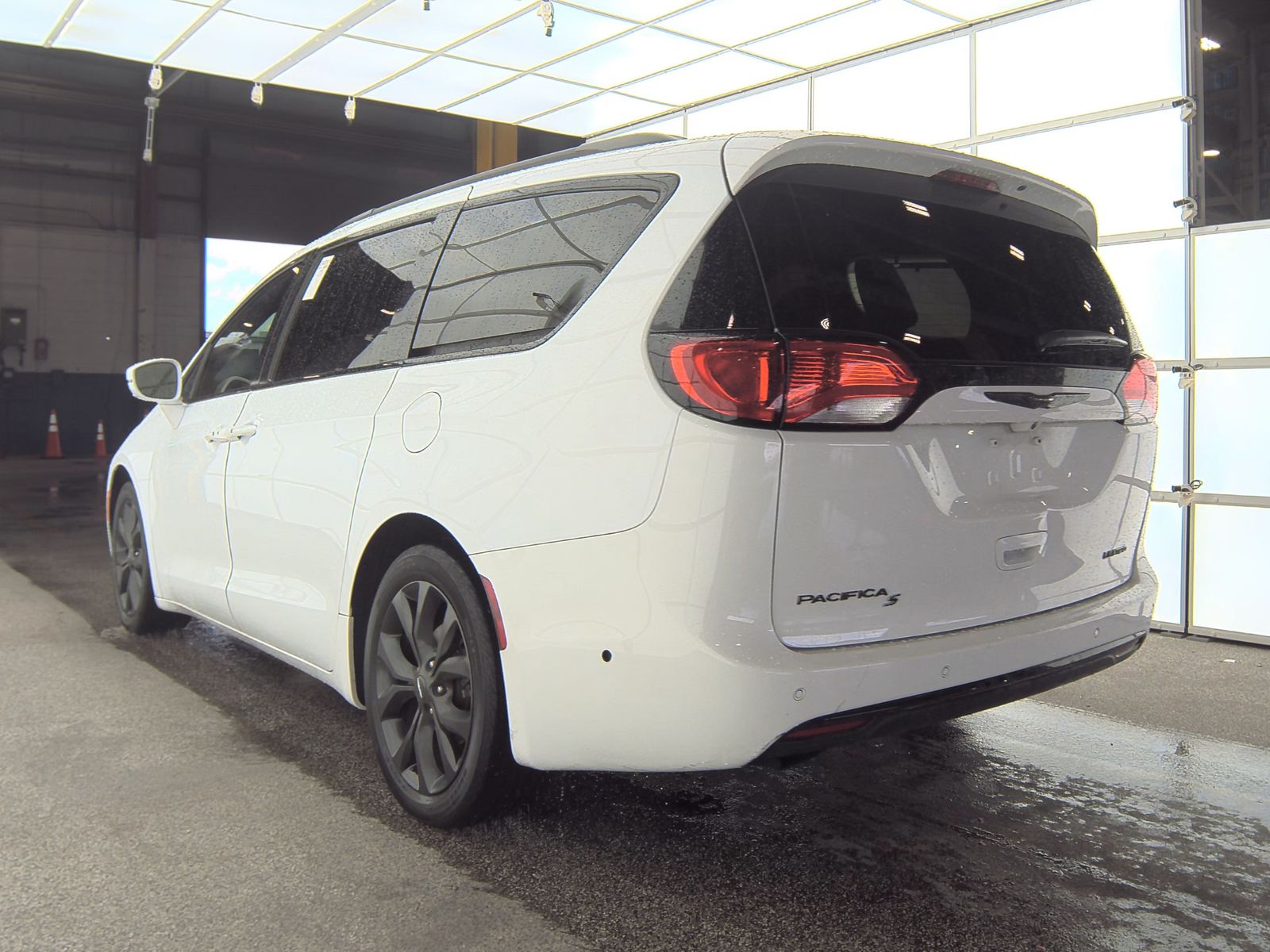 2019 Chrysler Pacifica Limited FWD