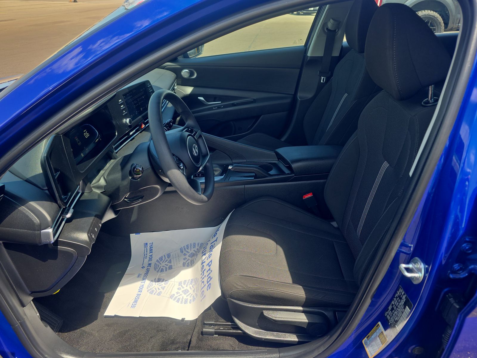 2025 Hyundai Elantra SE FWD