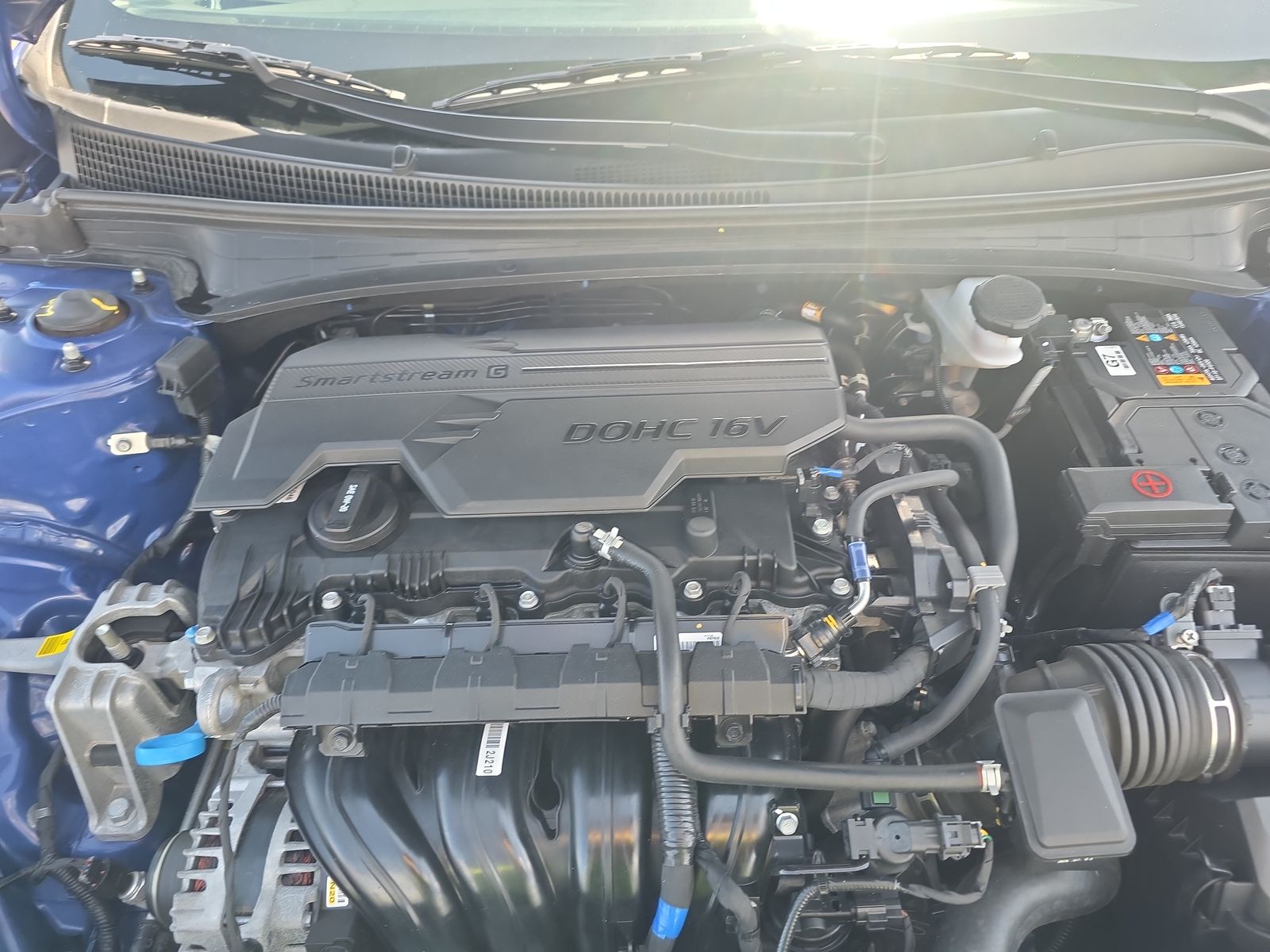 2025 Hyundai Elantra SE FWD