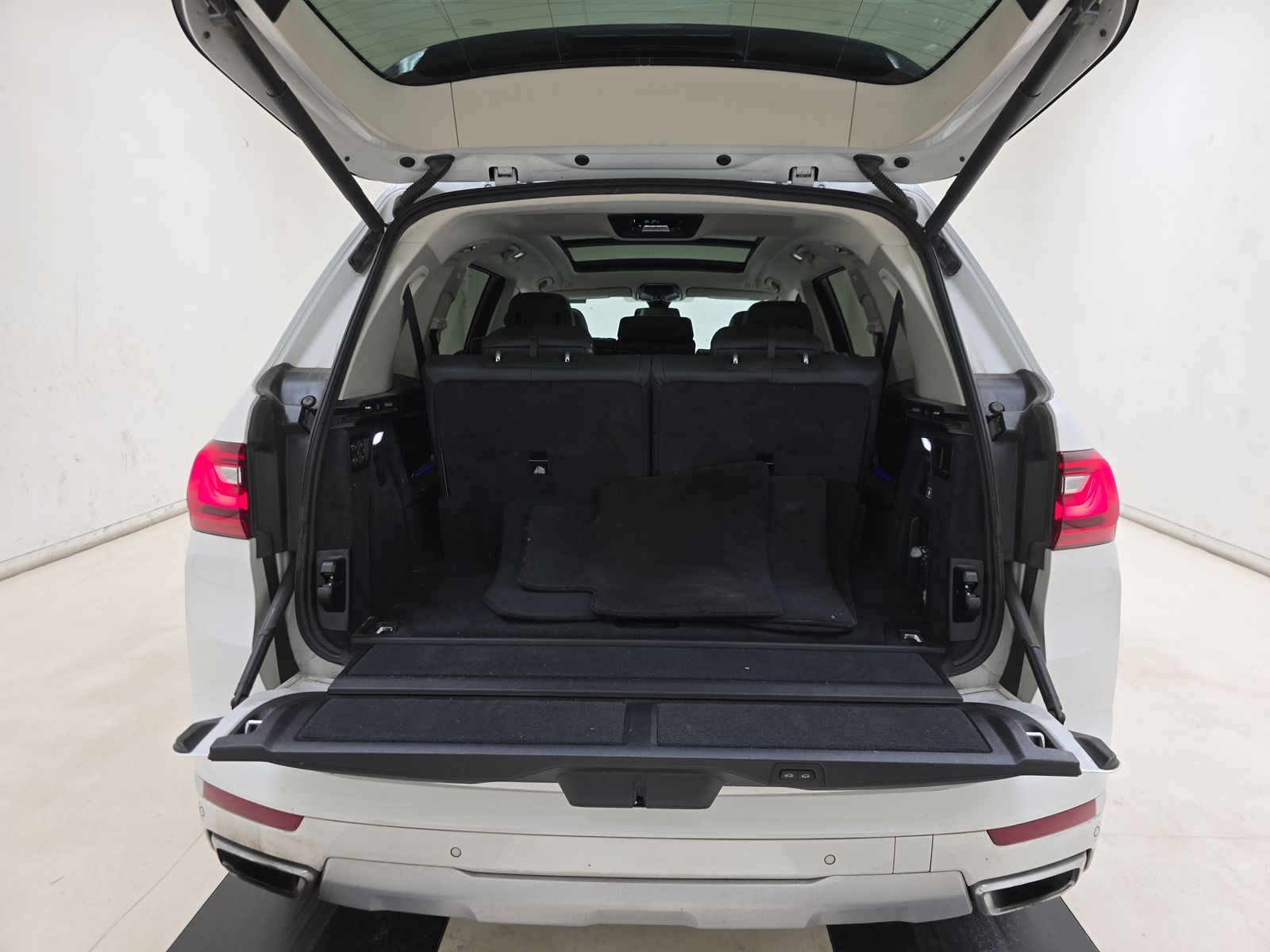2020 BMW X7 xDrive40i AWD
