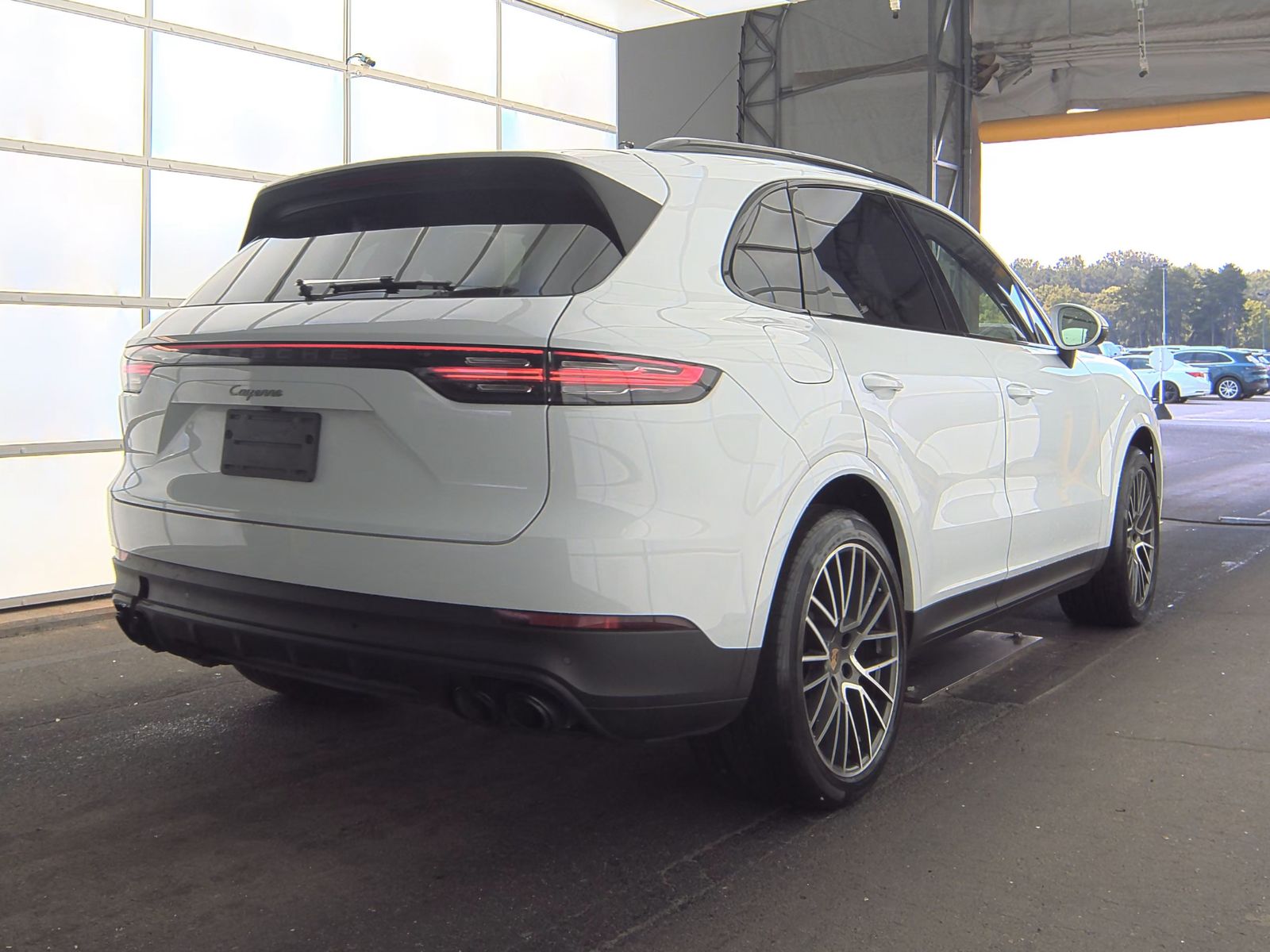 2022 Porsche Cayenne Platinum Edition AWD