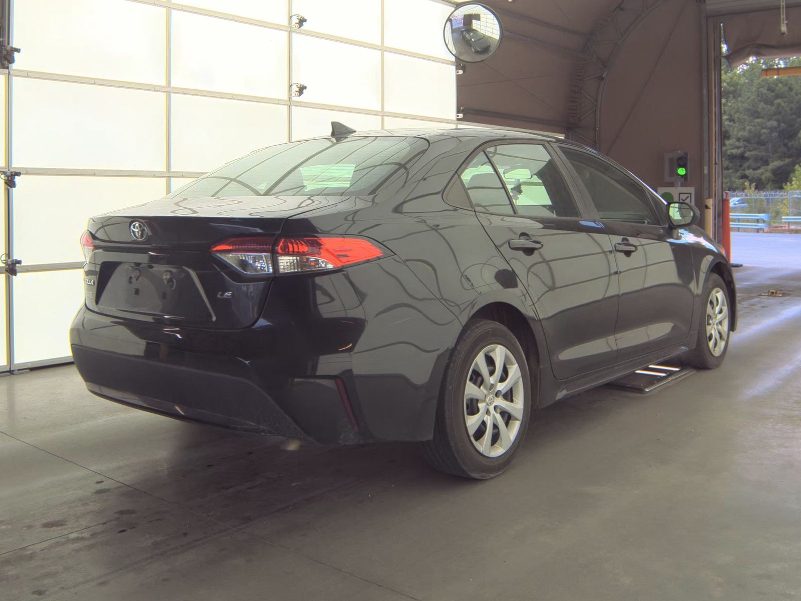 2021 Toyota Corolla LE FWD