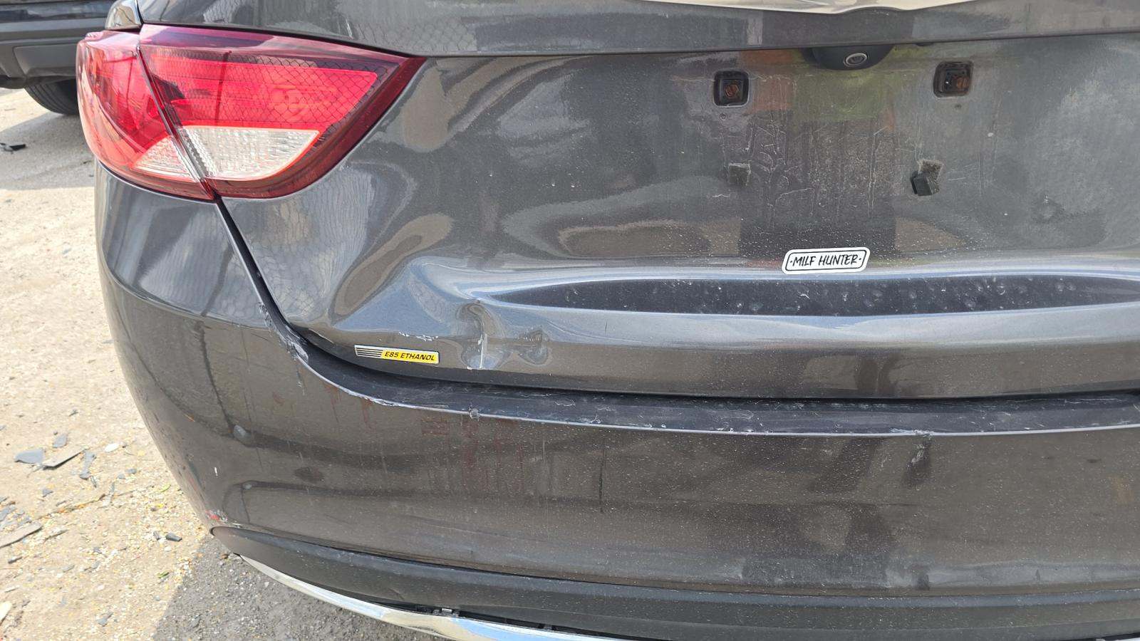 2016 Chrysler 200 Limited FWD