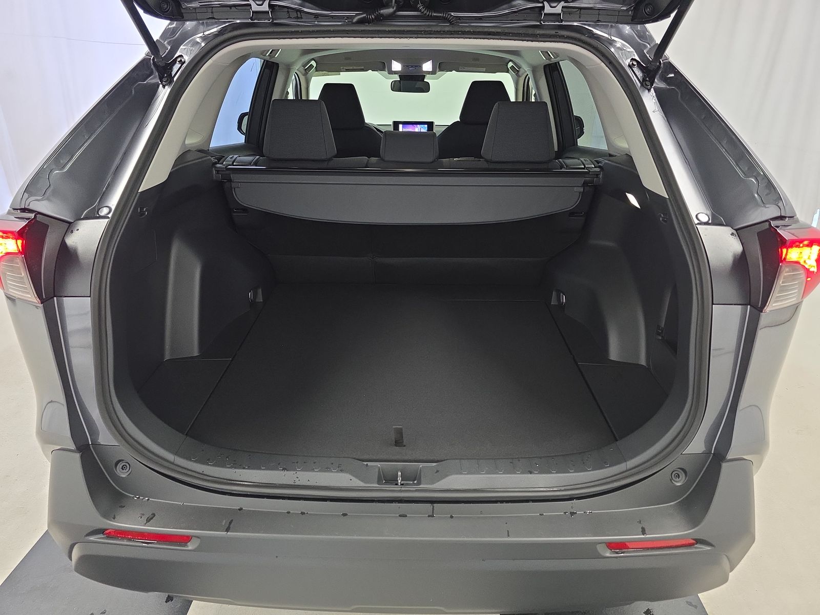 2025 Toyota RAV4 LE AWD