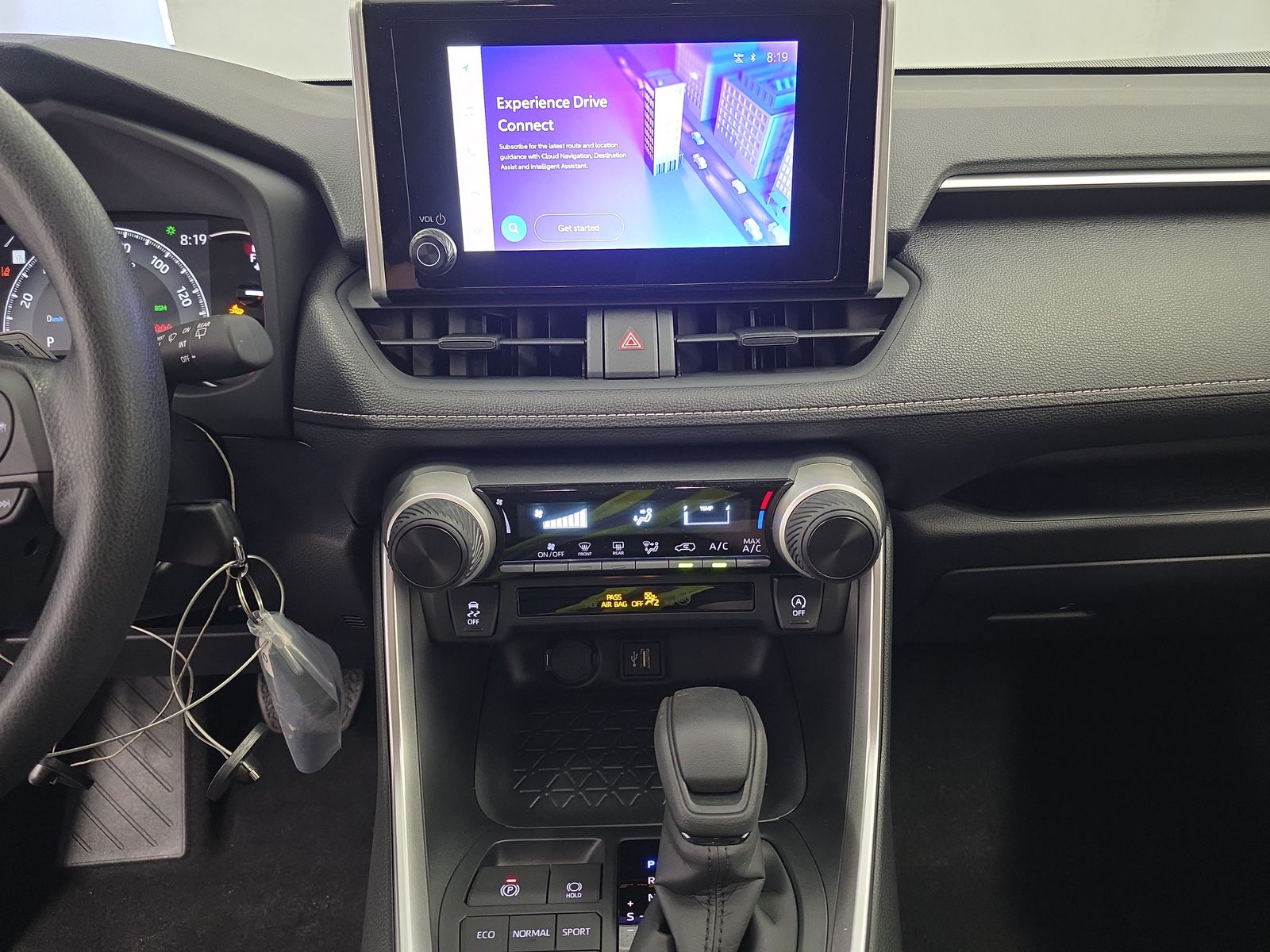 2025 Toyota RAV4 LE AWD