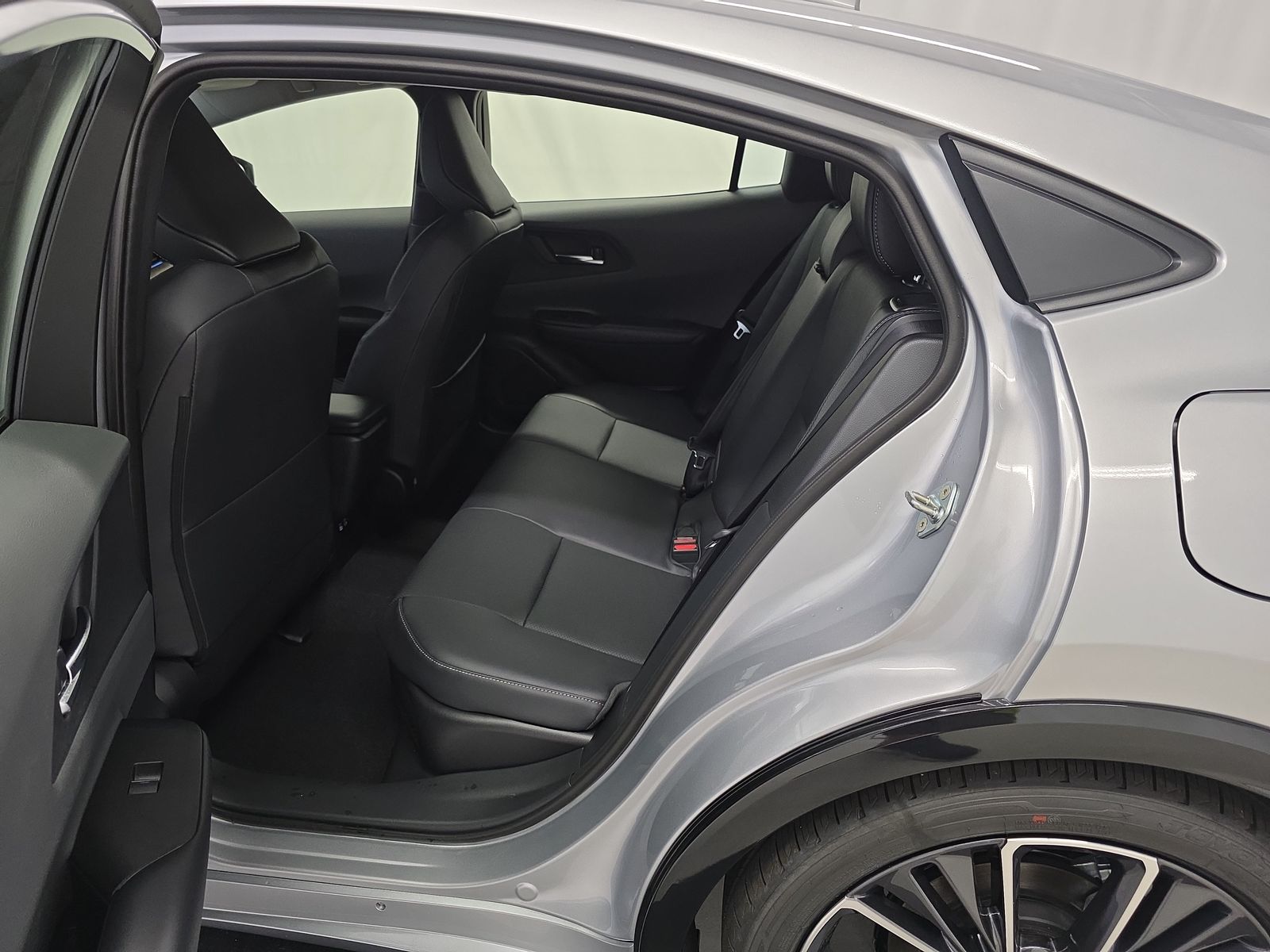 2025 Toyota Prius XLE AWD