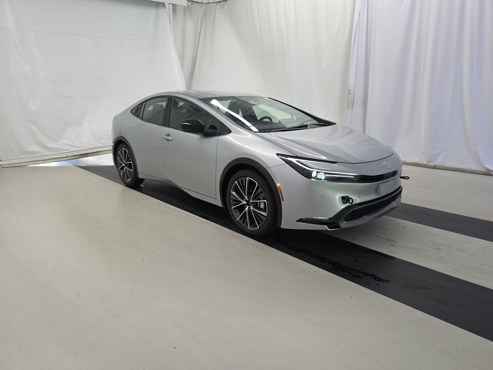 2025 Toyota Prius XLE AWD