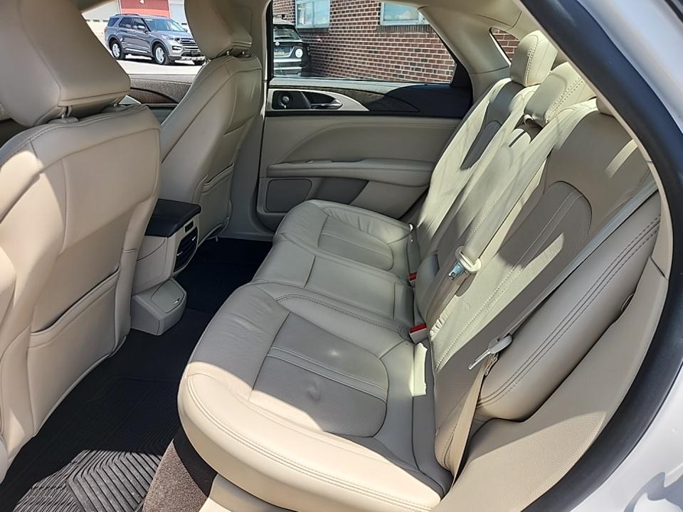 2020 Lincoln MKZ Hybrid Reserve FWD