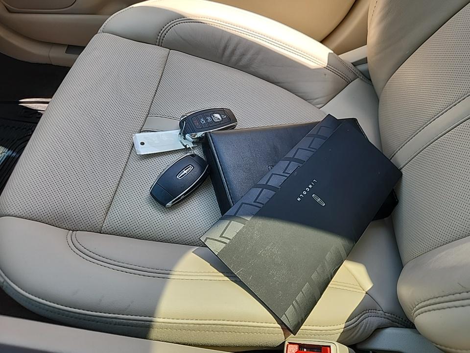 2020 Lincoln MKZ Hybrid Reserve FWD