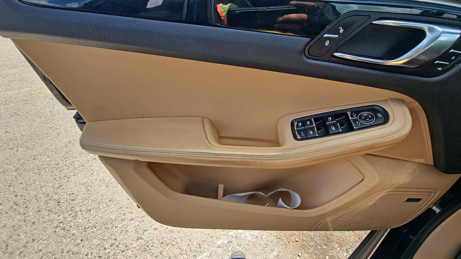 2018 Porsche Macan Base AWD