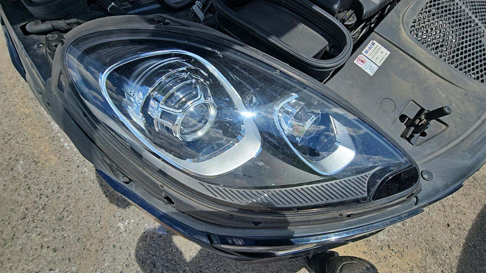2018 Porsche Macan Base AWD