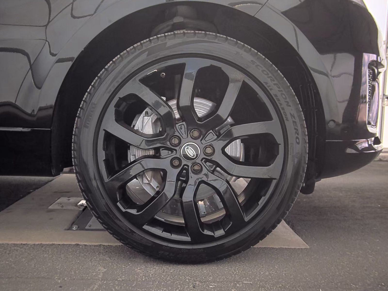 2021 Land Rover Range Rover Sport HSE Silver Edition AWD