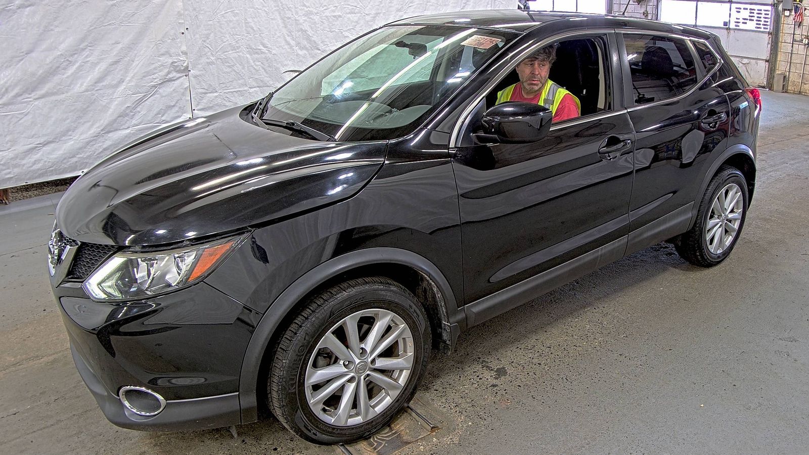 2018 Nissan Rogue Sport S FWD