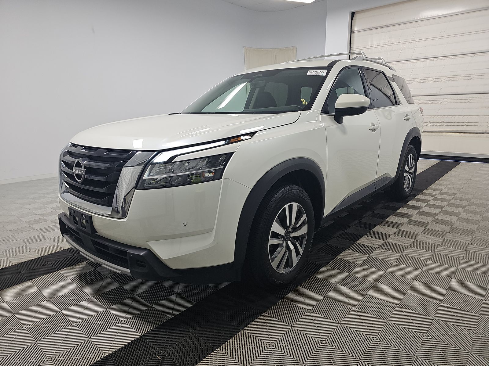 2023 Nissan Pathfinder SL AWD