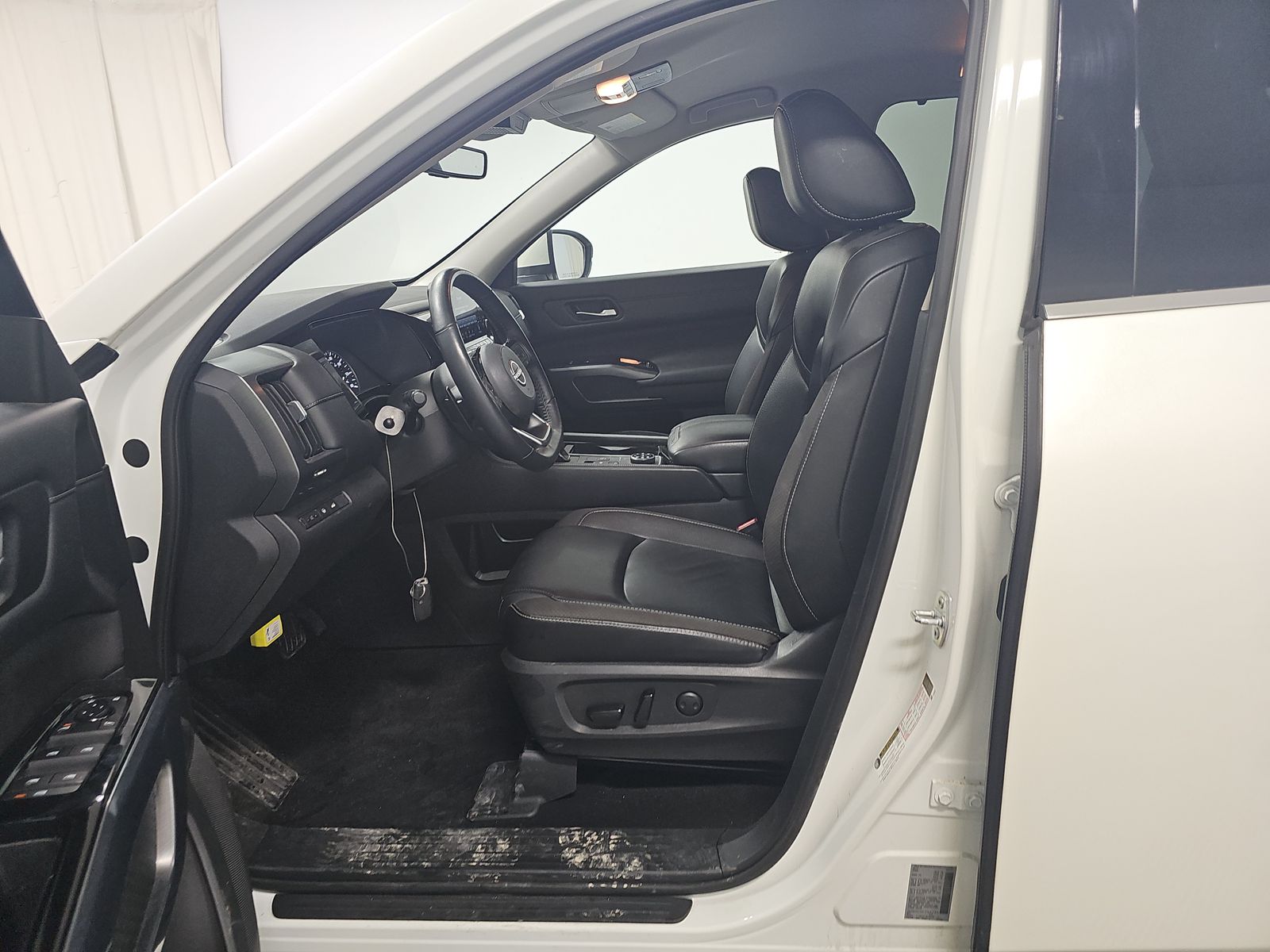 2023 Nissan Pathfinder SL AWD