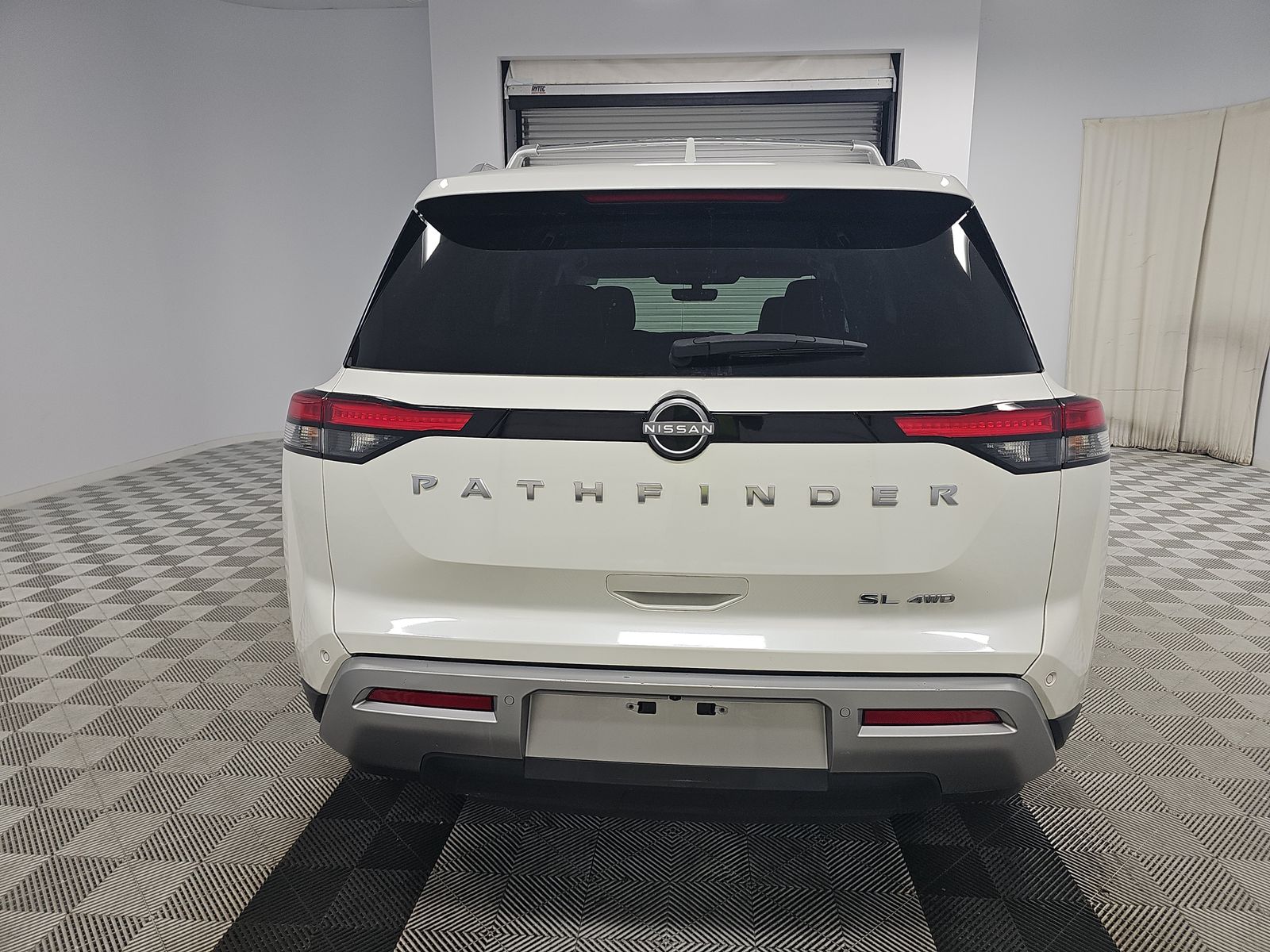 2023 Nissan Pathfinder SL AWD