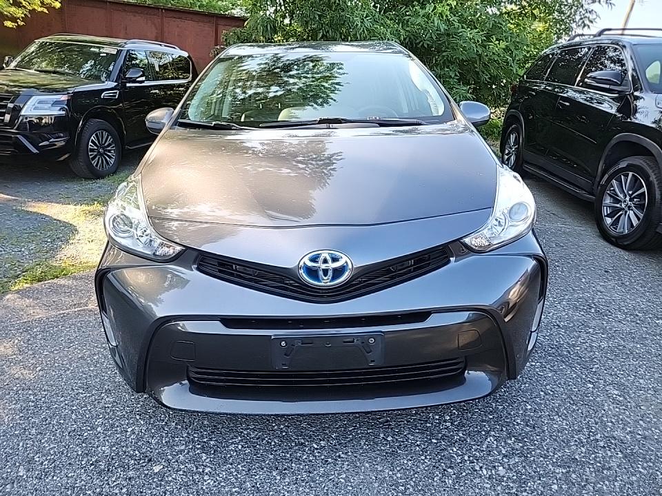2017 Toyota Prius v Four FWD