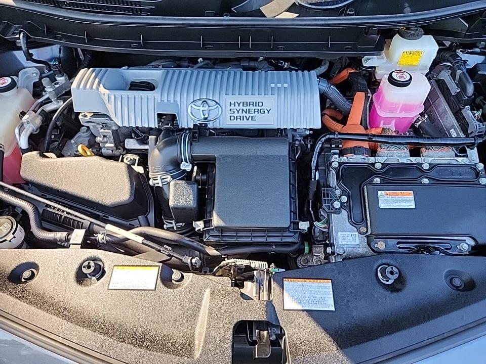 2017 Toyota Prius v Four FWD