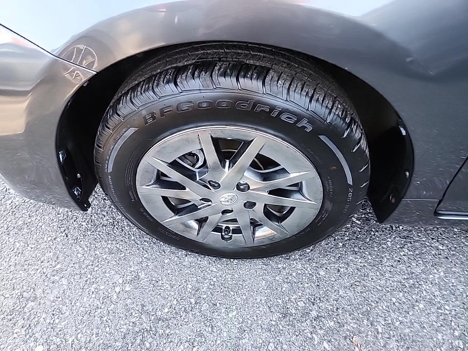 2017 Toyota Prius v Four FWD
