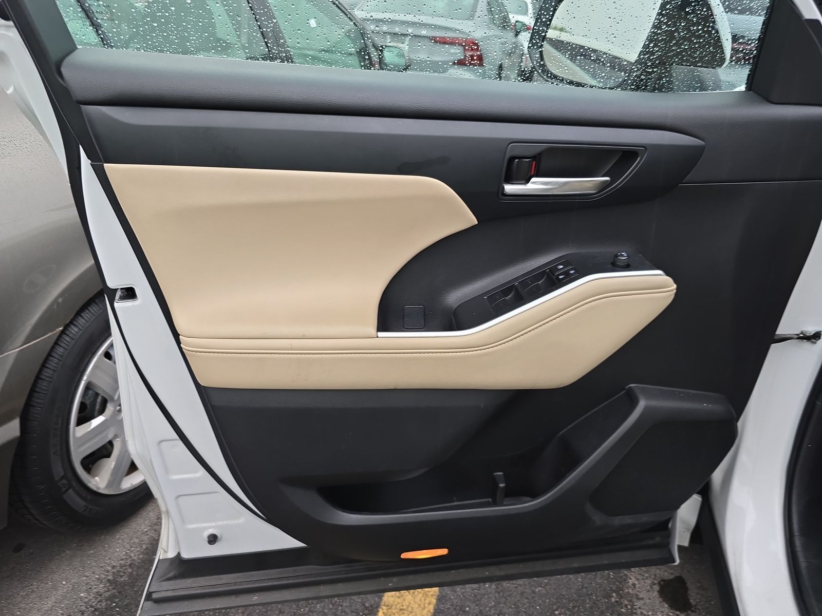 2023 Toyota Highlander Hybrid XLE AWD