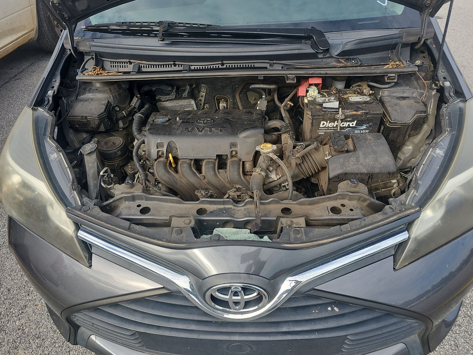 2015 Toyota Yaris L FWD