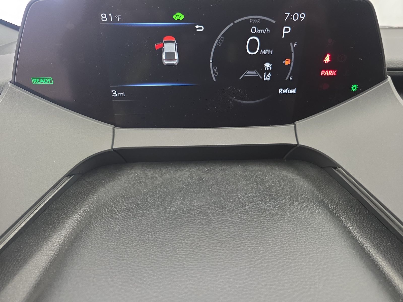 2025 Toyota Prius XLE FWD