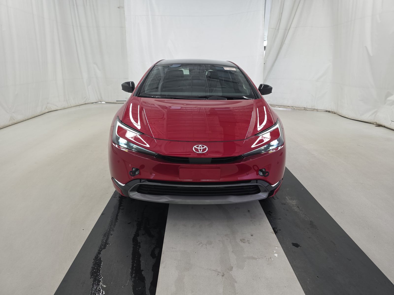 2025 Toyota Prius XLE FWD