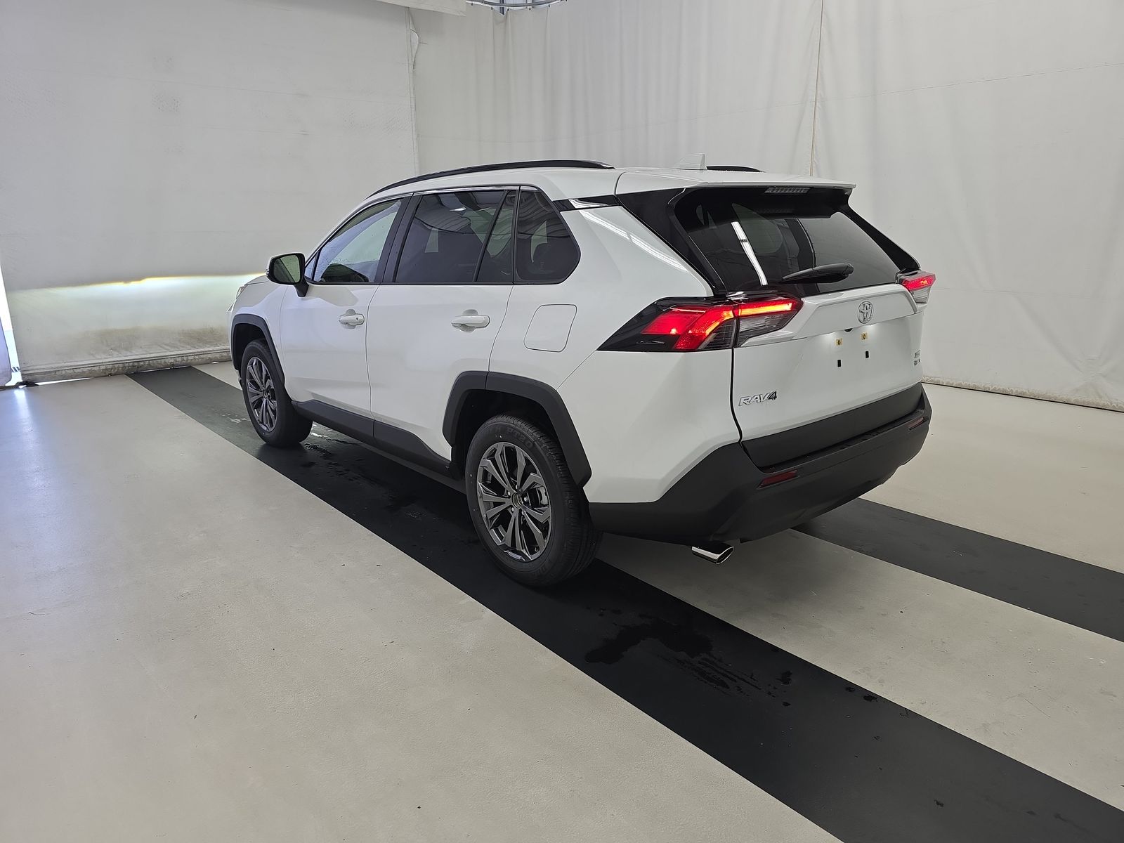 2025 Toyota RAV4 Hybrid XLE Premium AWD