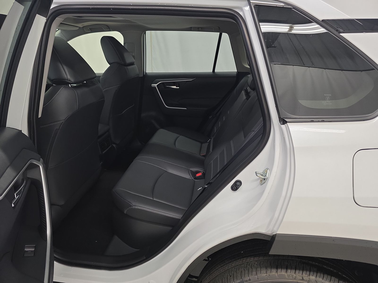 2025 Toyota RAV4 Hybrid XLE Premium AWD