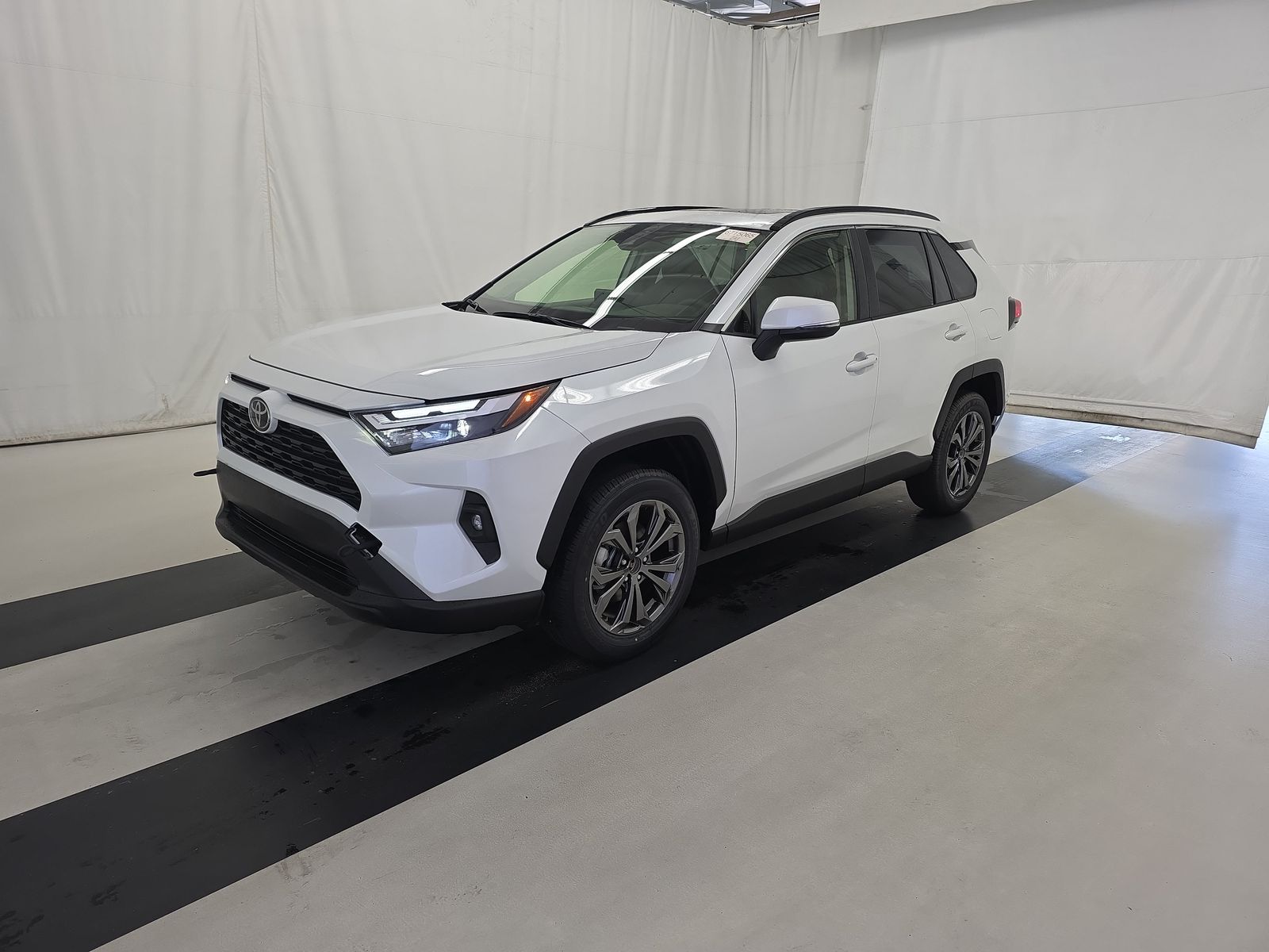2025 Toyota RAV4 Hybrid XLE Premium AWD