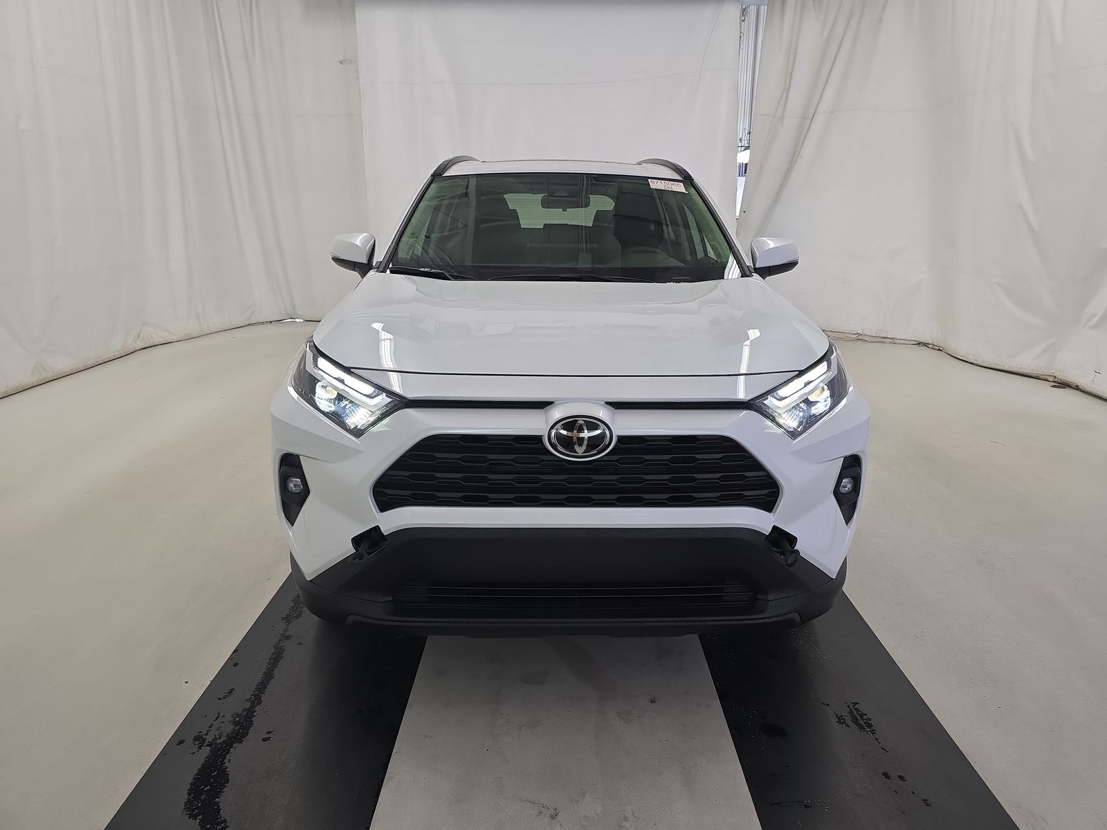 2025 Toyota RAV4 Hybrid XLE Premium AWD