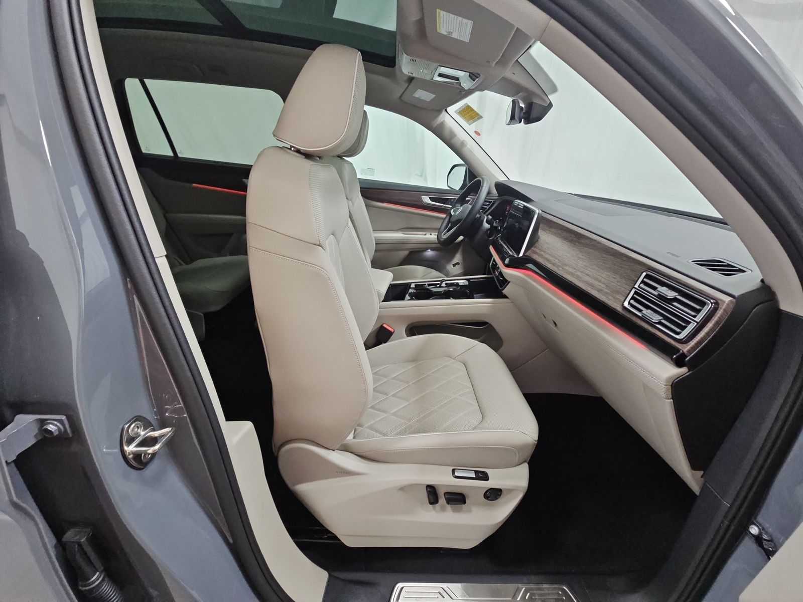 2025 Volkswagen Atlas 2.0T SEL Premium R-Line AWD