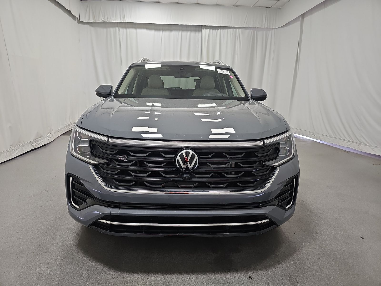 2025 Volkswagen Atlas 2.0T SEL Premium R-Line AWD