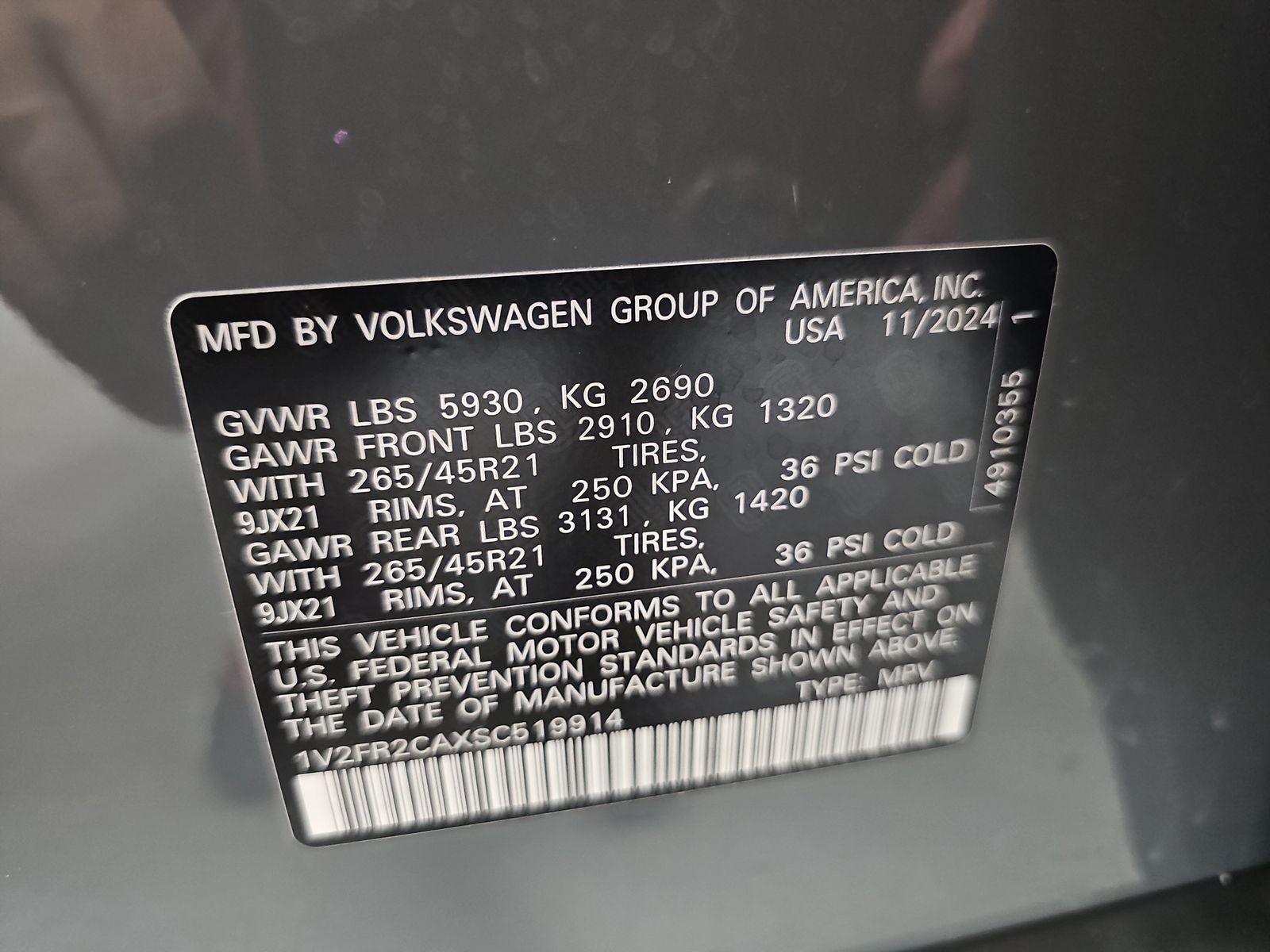 2025 Volkswagen Atlas 2.0T SEL Premium R-Line AWD