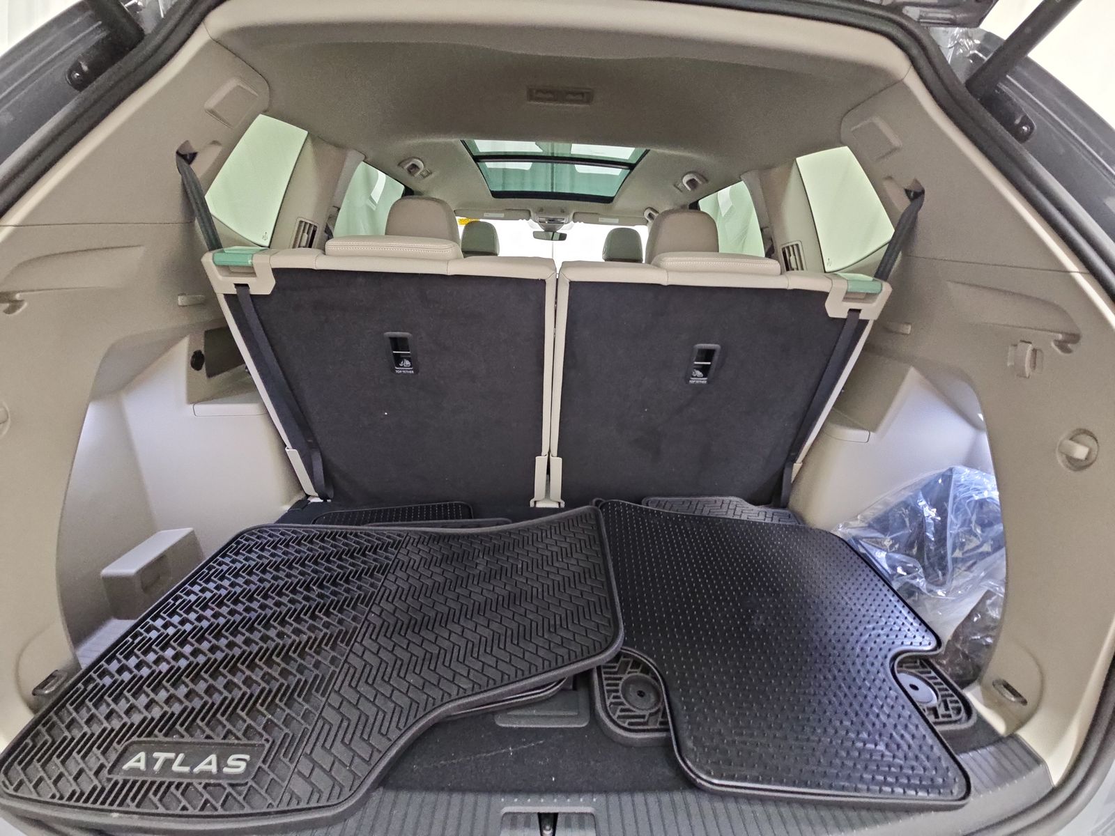 2025 Volkswagen Atlas 2.0T SEL Premium R-Line AWD