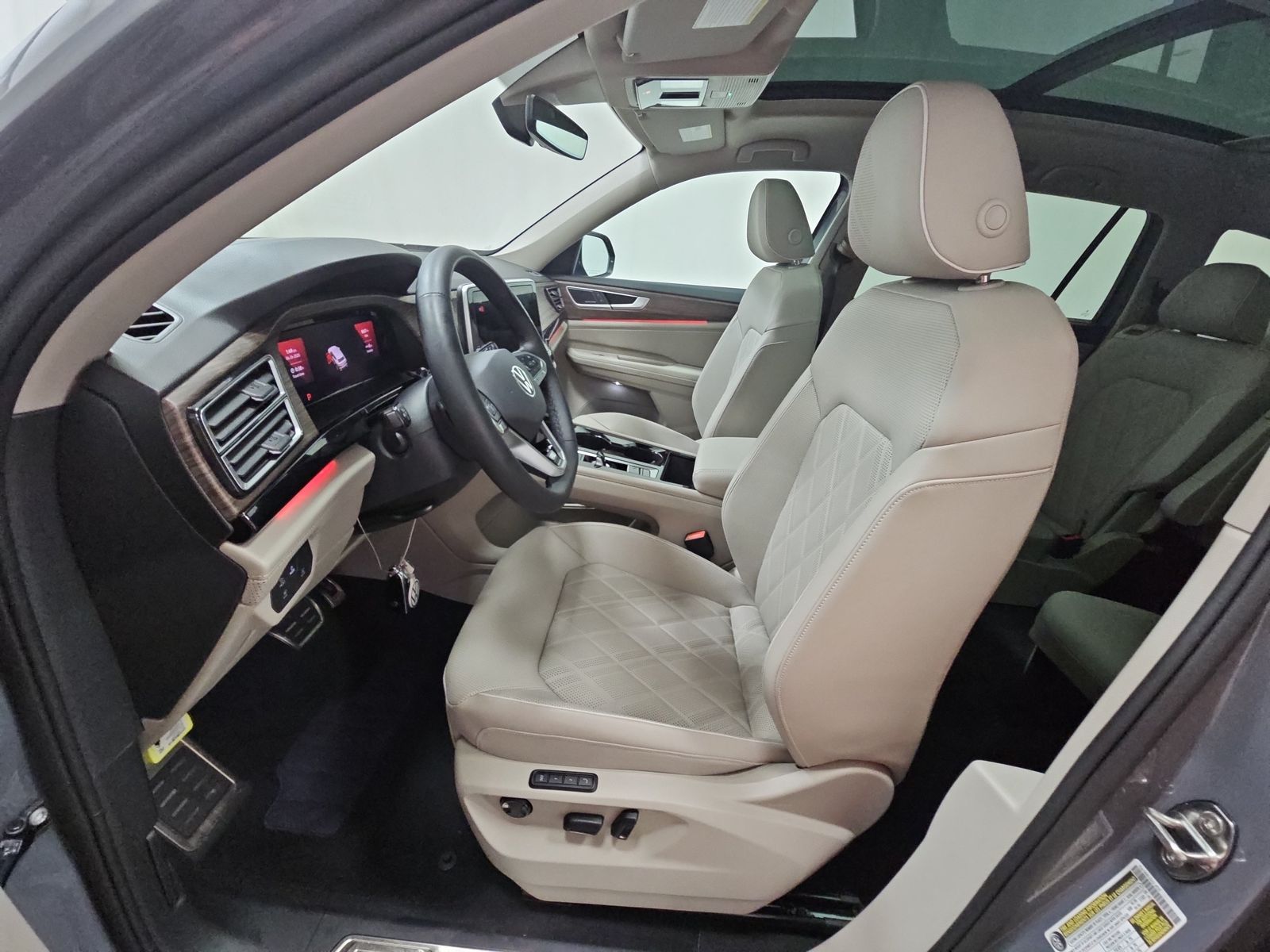 2025 Volkswagen Atlas 2.0T SEL Premium R-Line AWD