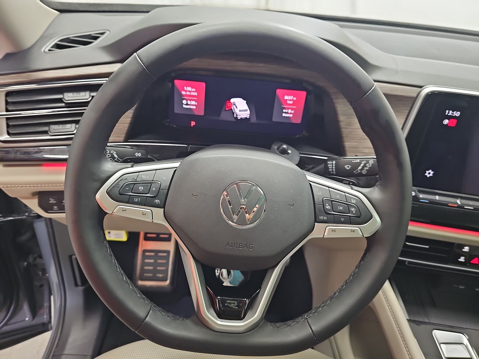 2025 Volkswagen Atlas 2.0T SEL Premium R-Line AWD