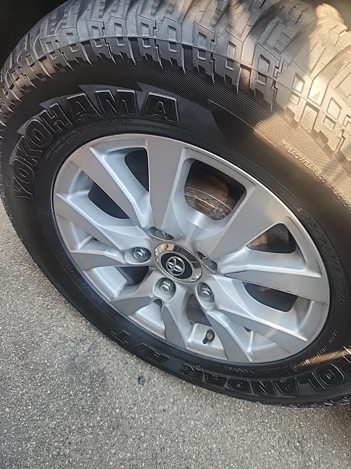 2017 Toyota Land Cruiser Base AWD