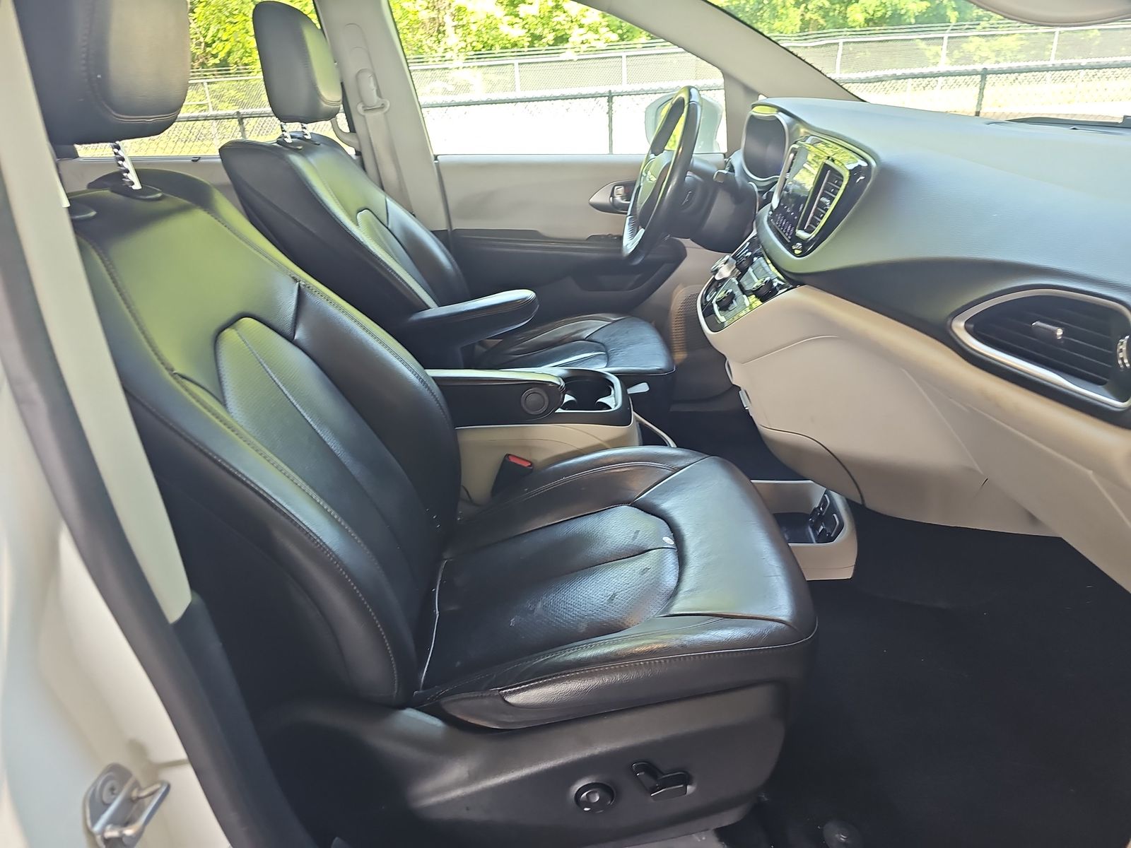 2020 Chrysler Pacifica Touring L Plus FWD