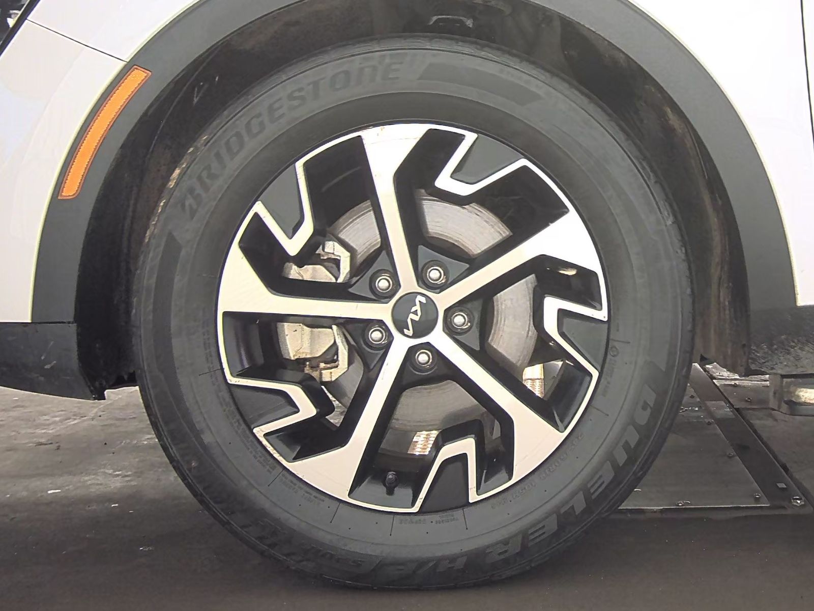 2023 Kia Sportage EX FWD