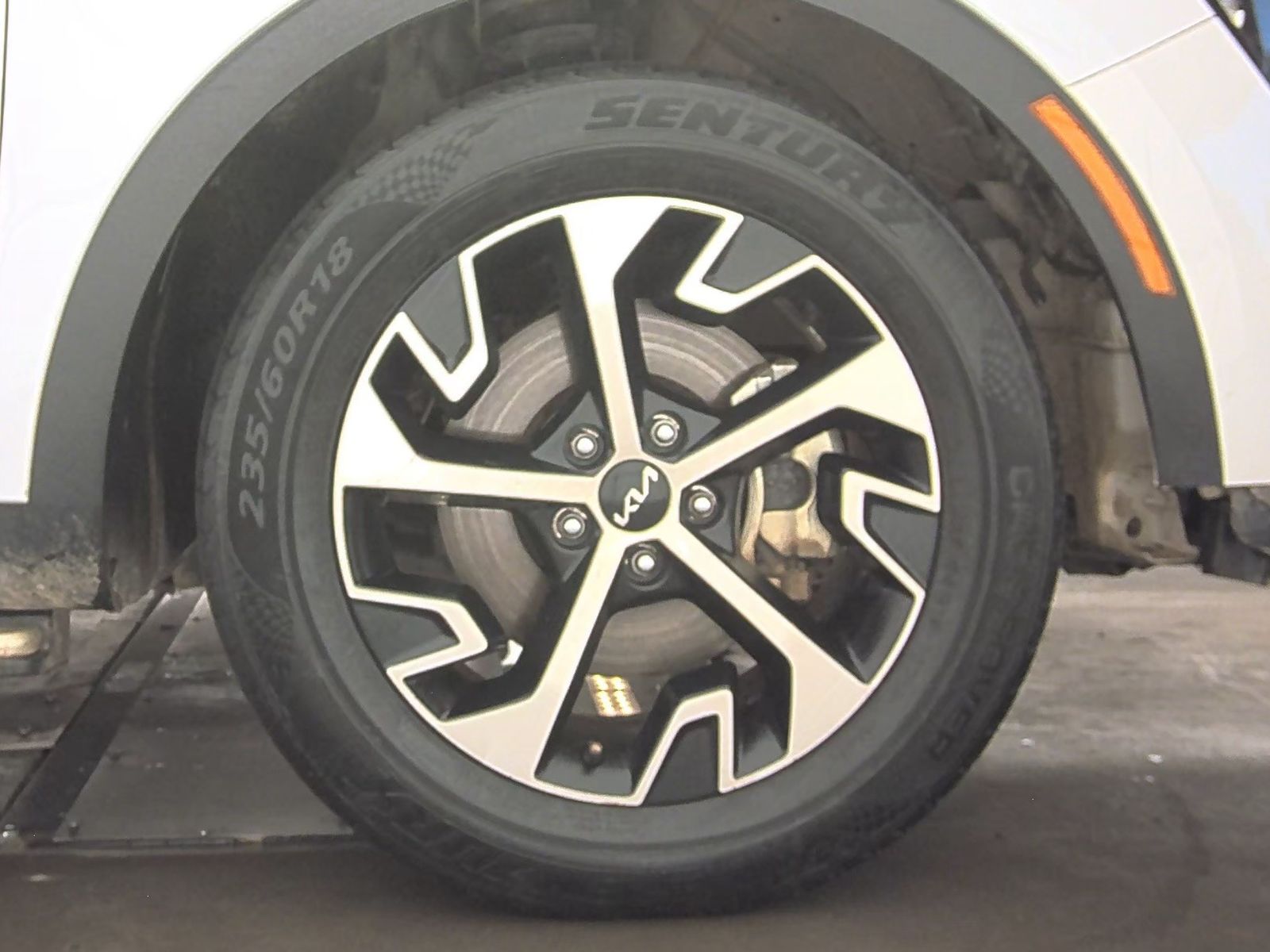2023 Kia Sportage EX FWD