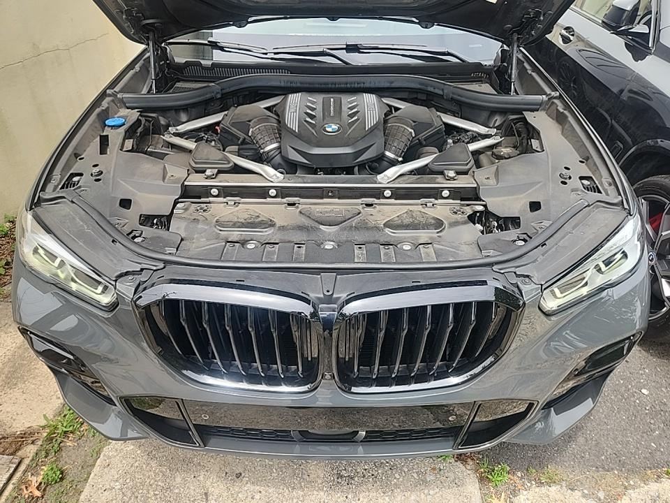 2022 BMW X5 M50i AWD