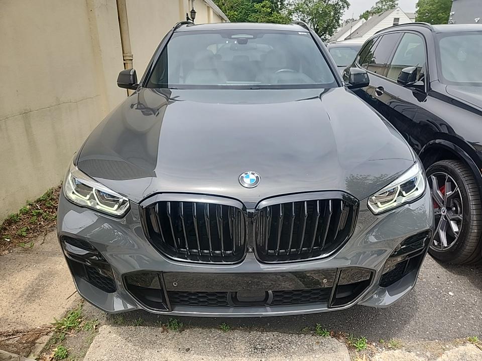 2022 BMW X5 M50i AWD
