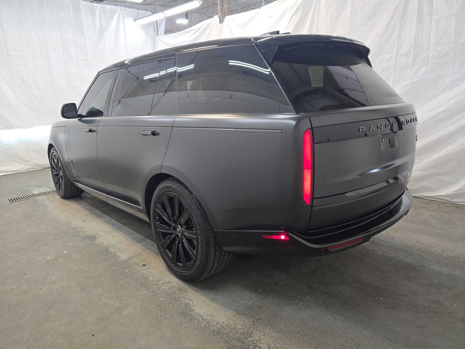 2023 Land Rover Range Rover SE LWB AWD